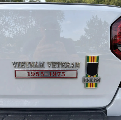 🇺🇸 Vietnam Veteran 1955–1975 Memorial Car Emblem Metal Badge