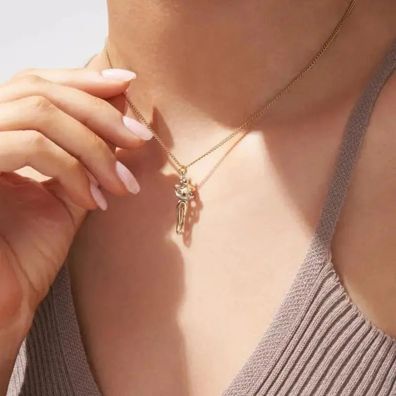 Hug Necklace + FREE Message Card & Gift Box